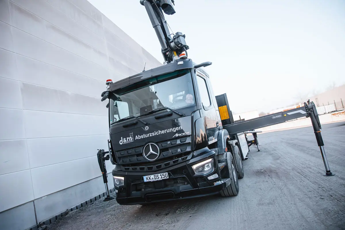 ueber-uns-galerie-lkw-arbeitsbuehne